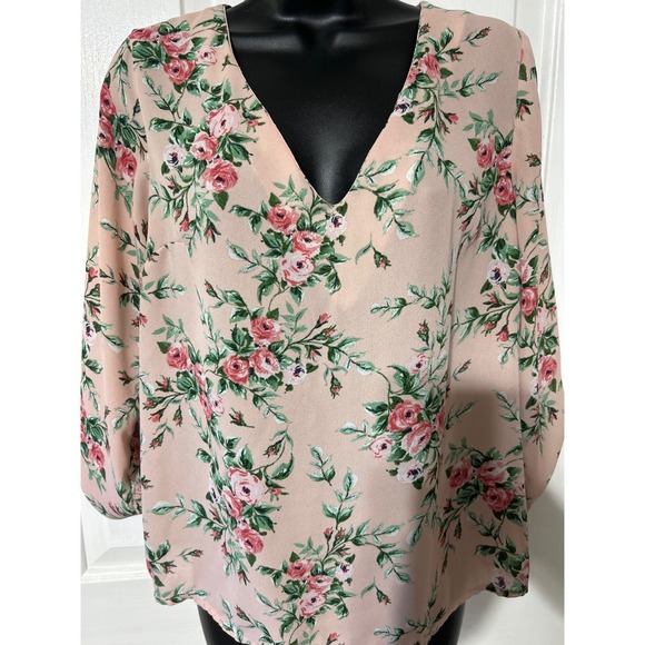 OLM Floral Blouse Peach Pink‎ Roses Print V Neck 3/4 Sleeve Casual Top - Picture 2 of 6